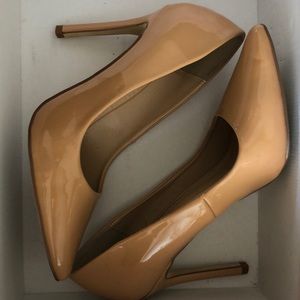 Just Fab nude pumps size 6. In principal box